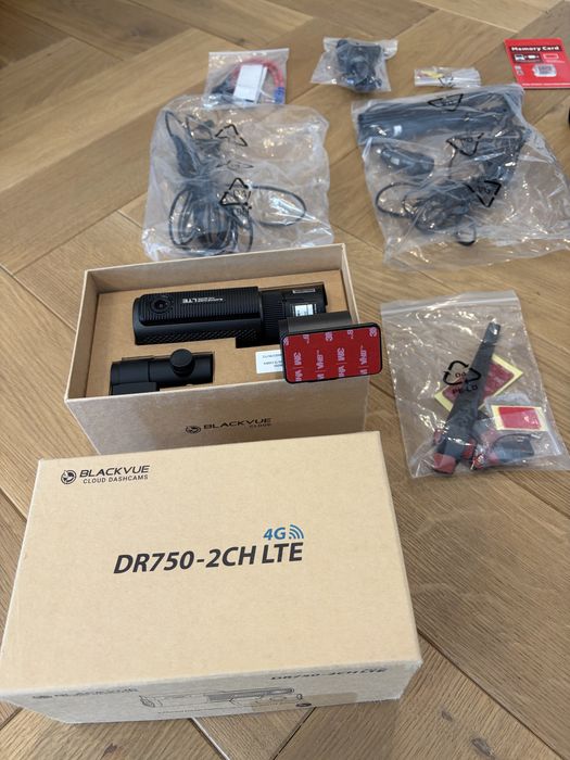 Zestaw 2 kamer samochodowych z modemem blackvue DR750-2CH LTE