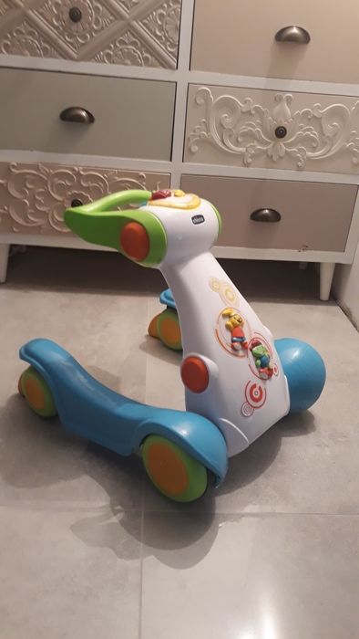 Pchacz chodzik Chicco