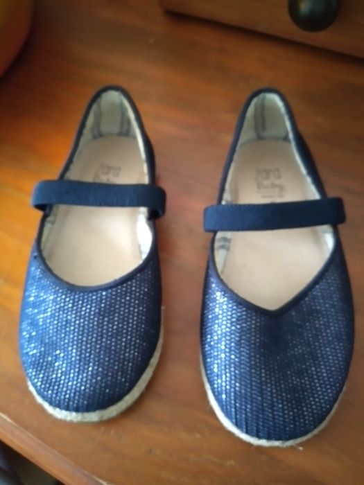 Sapatos tamanho 22 , bom estado