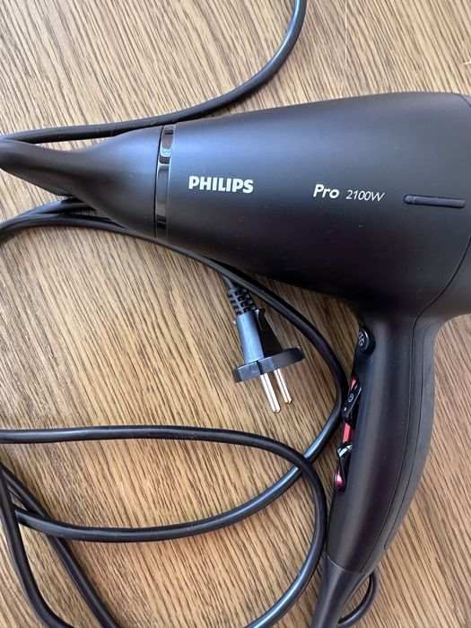 Фен Philips Pro 2100 W