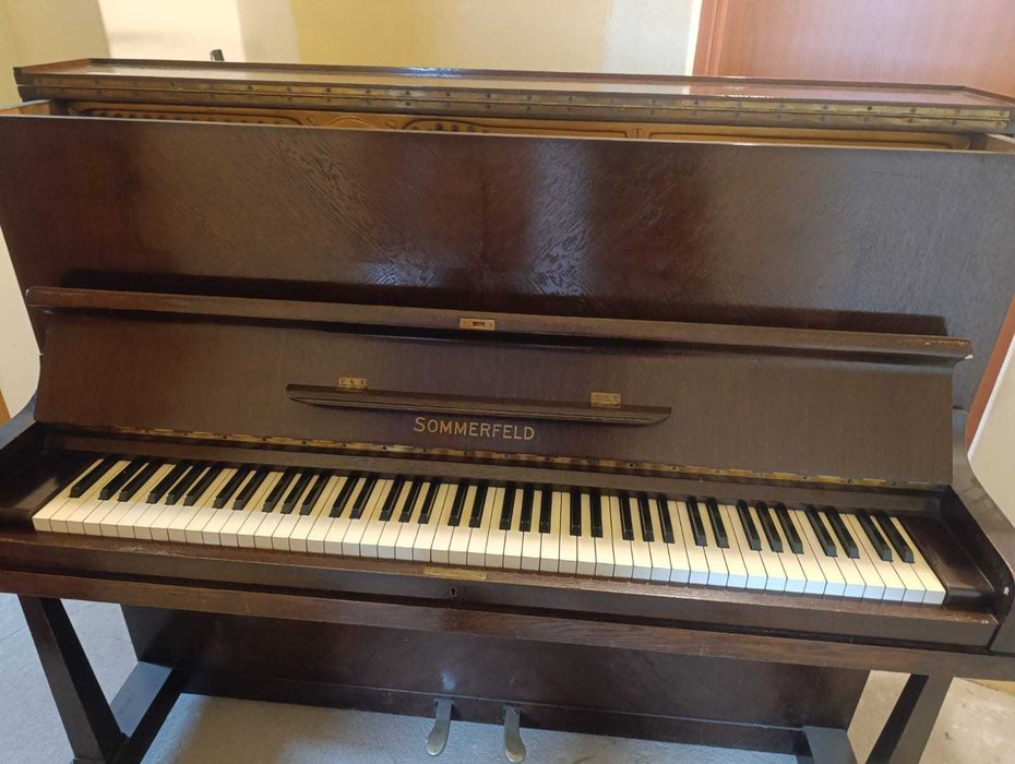 Pianino B. Sommerfeld
