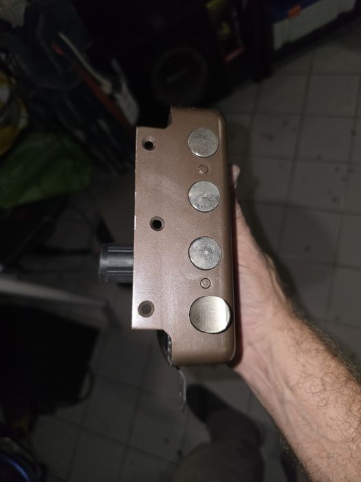 Fechadura cisa usada