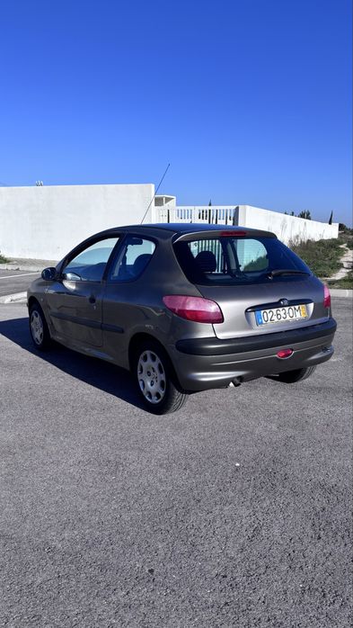 PEUGEOT 106 1.1 gasolina
