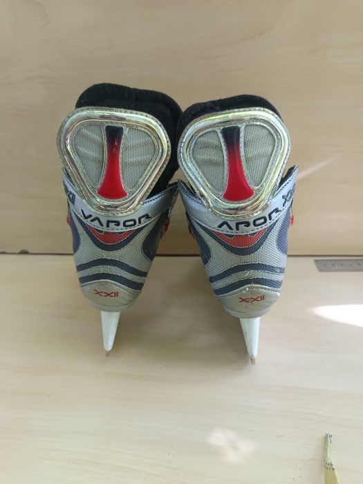 Хокейні ковзани б/у Bauer 26 розмір