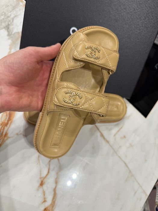 Klapki chanel DAD beige