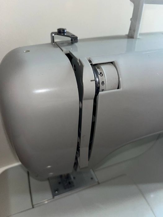 Швейна машинка TCM