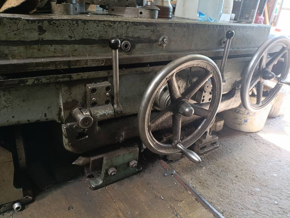 Розточний станок  278 з універсальним шпинделем  iso40