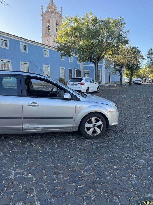 FORD FOCUS 1.4i 80 CV de 2005 — photo 4