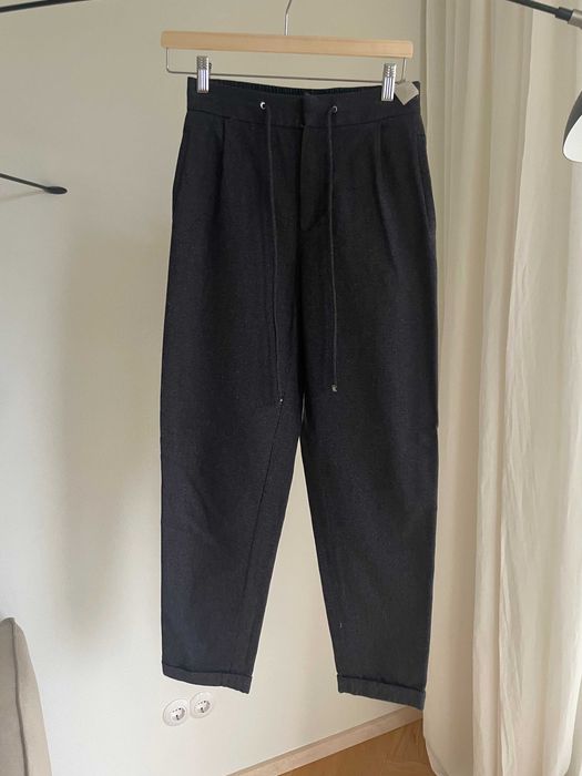 Szare elegnackie spodnie Massimo Dutti