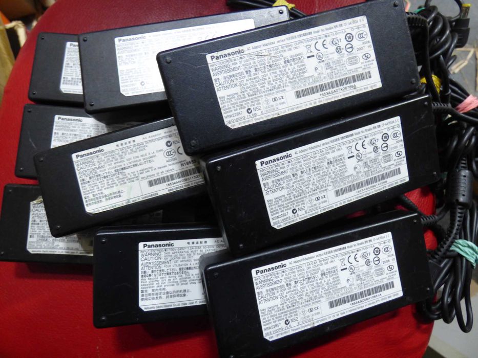 Електрошрот Оригинал блок питания Panasonic 15.6V 5A 78W 5.5/2.5