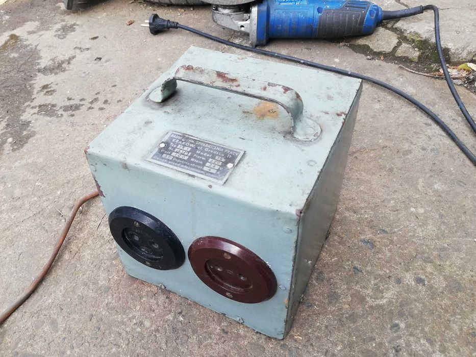 Transformator Bezpieczeństwa 24V zabytek sprawny 4A