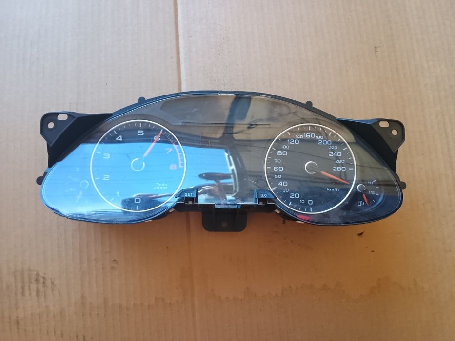 Licznik zegary Audi A4 b8 1.8