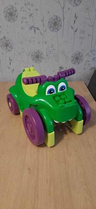 Машинка - крокодил толокар Fisher Price Mega Bloks