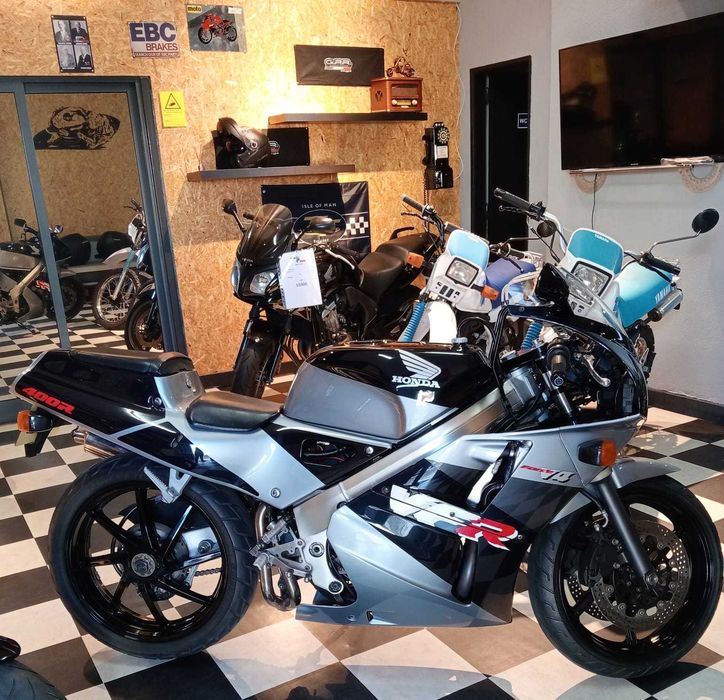 Honda VFR400R Colecção