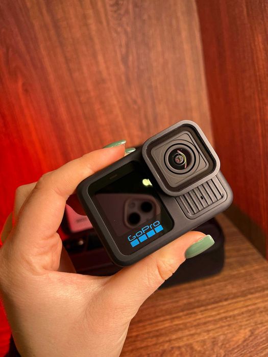 Екшн-камера GoPro Hero 13 з флешкою