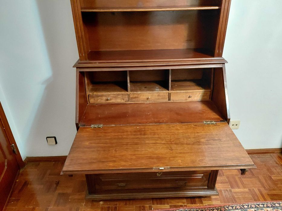 Escrivaninha vintage em madeira