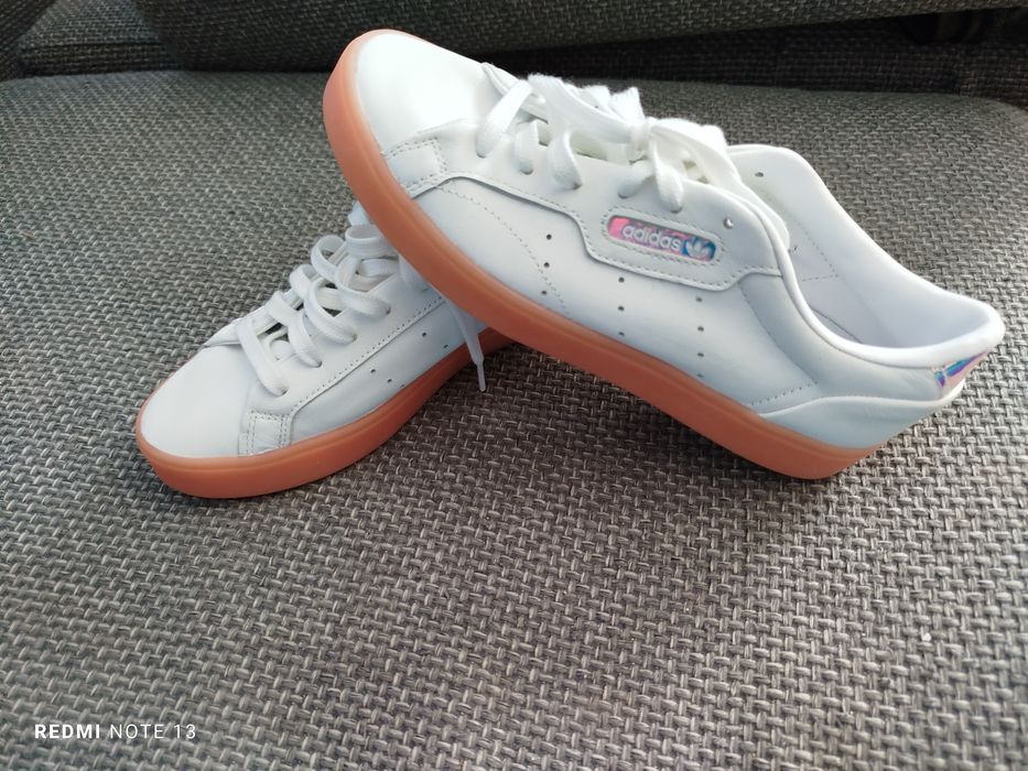 Sprzedam buty nowe firmy Adidas rozmiar 37⅓