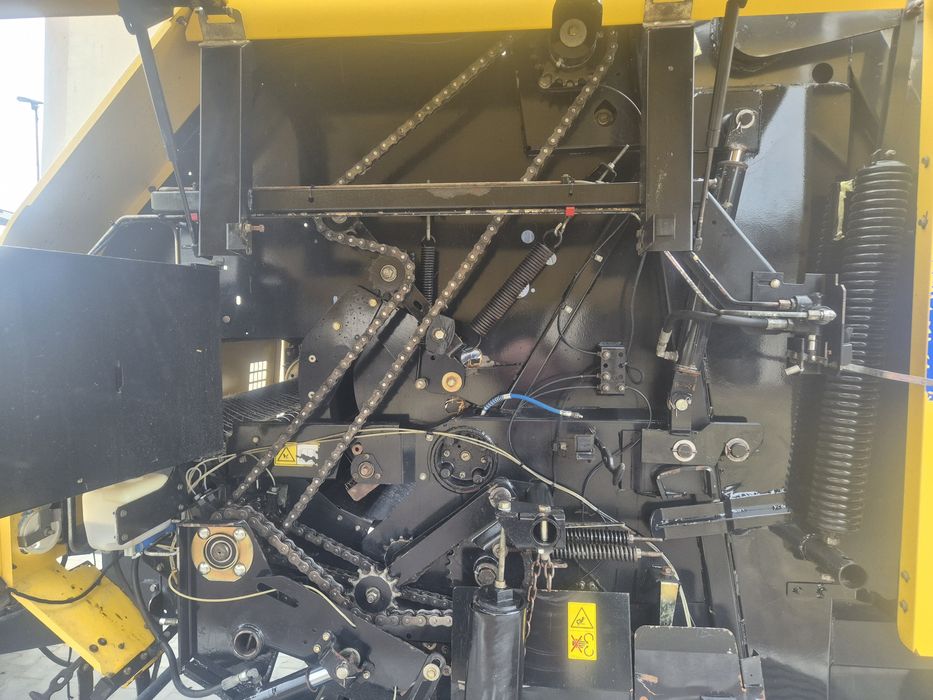New holland BR 7060   ** Nowe Pasy **  claas lely roll belt mchale