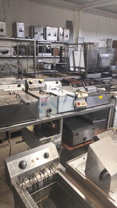 Vária gama de fritadeiras industriais