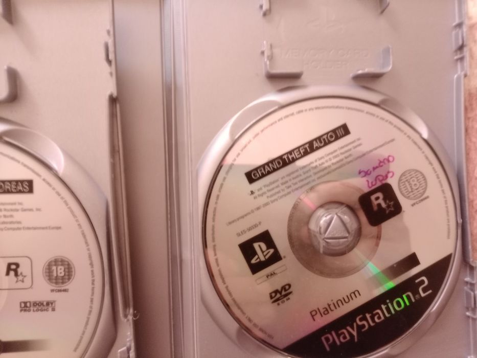 Jogos de ps2 quase novos