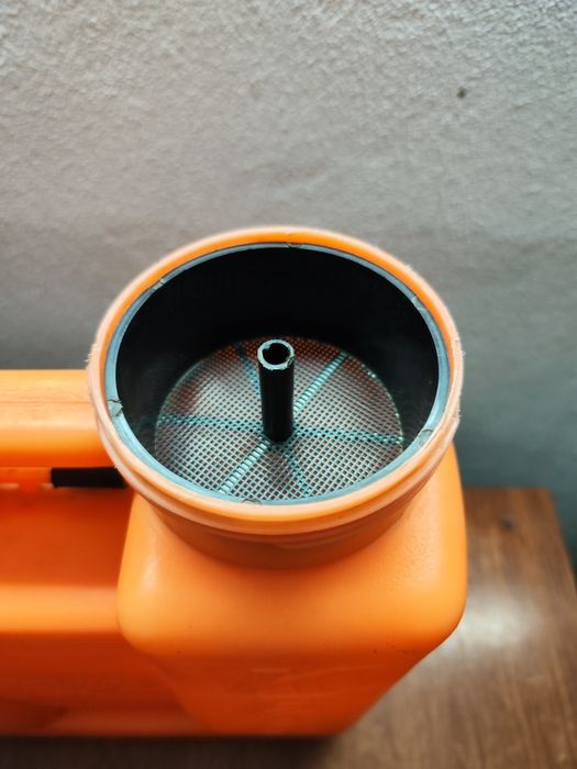 Оприскувач гідравличний садовий "КВАРЦ" 12 литрів на запчастини