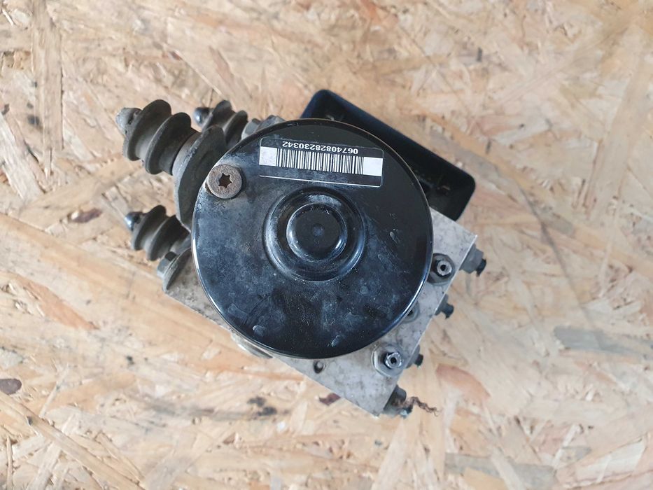 Pompa sterownim Abs Esp Vw Golf 5 V 04 r 1.9 sprawna