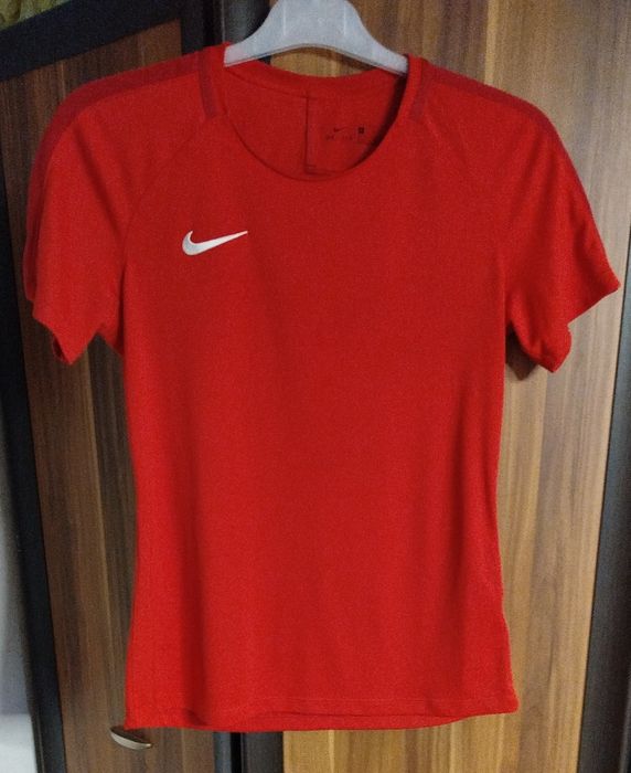 Koszulka damska Nike rozmiar M stan idealny