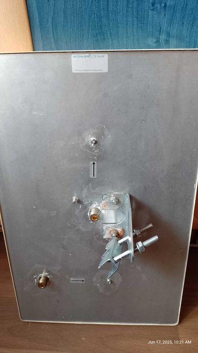 Antena panelową MIMO LTE14HV