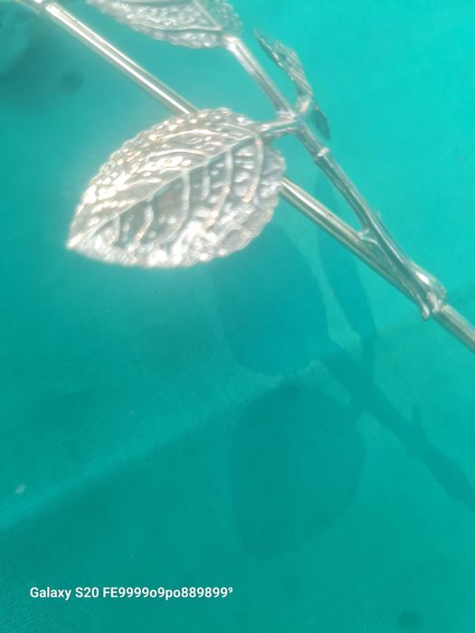 Rosa em prata portuguesa.