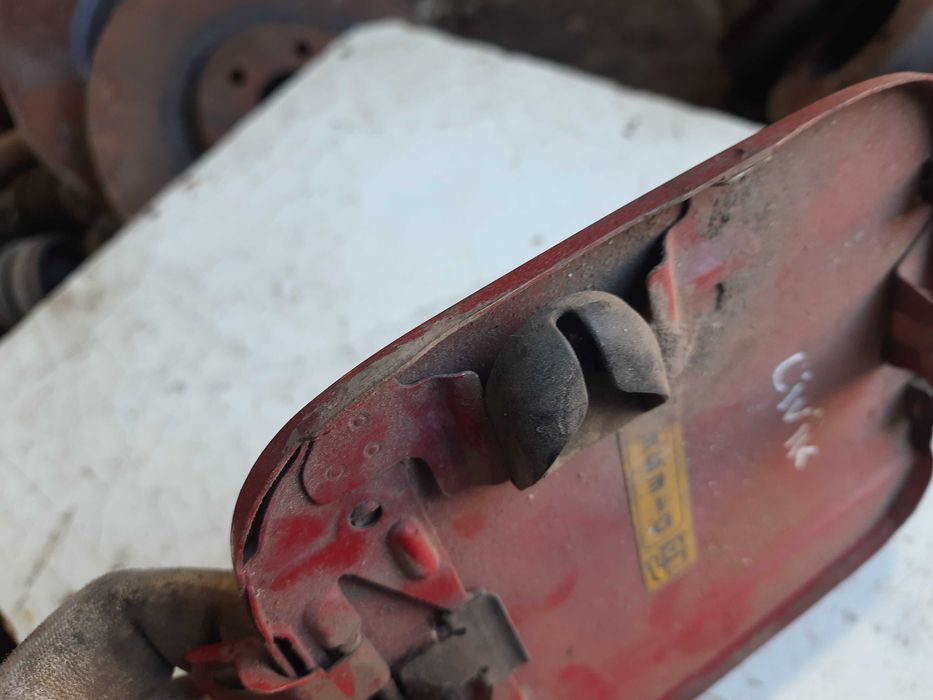 Лючок кришка бензобака Хонда Сівік 6 1995-2000 універсал