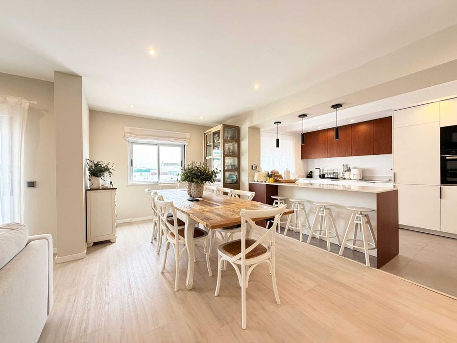 Incrível T3 Remodelado e Equipado - Bairro Liceu/Amoreiras