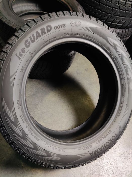 Зимові шини Йокохама Yokohama R18 225 60 відмінний стан 24р