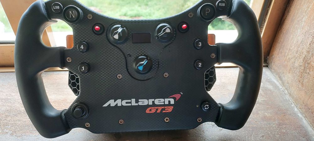 Fanatec CSL DD 8nm + Volante McLaren V2 (QR2)