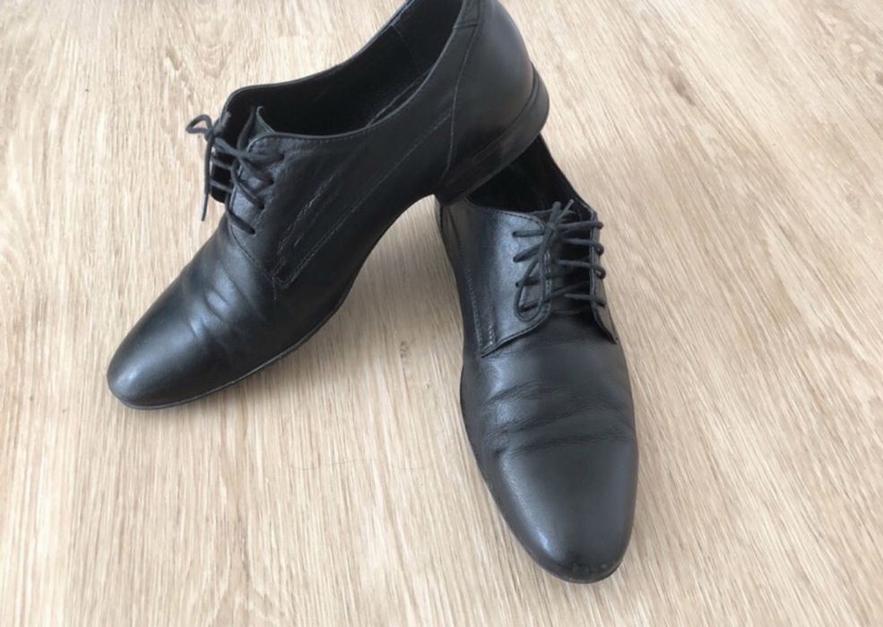 Męskie czarne eleganckie buty do garnituru skórzane Pawo r. 41
