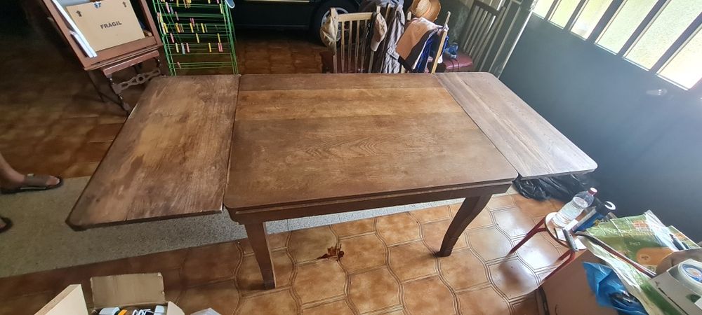 Mesa extensível de carvalho francês