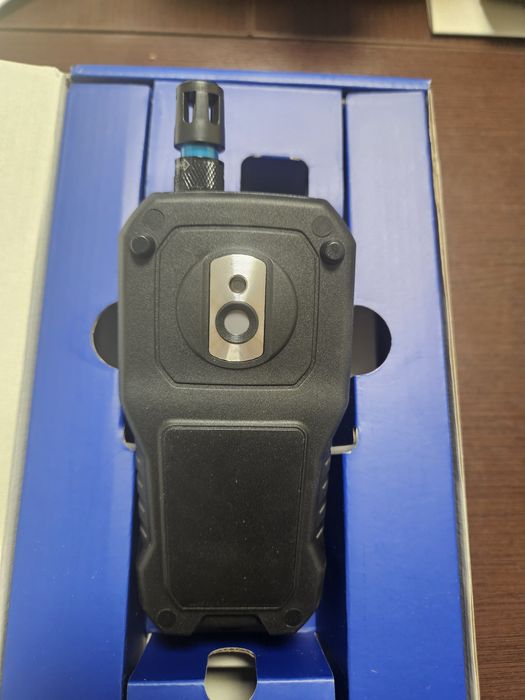 Higrometr / kamera termowizyjna Flir MR176