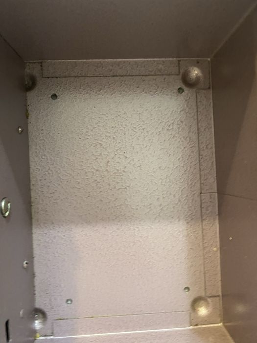 Cofre com chave e codigo