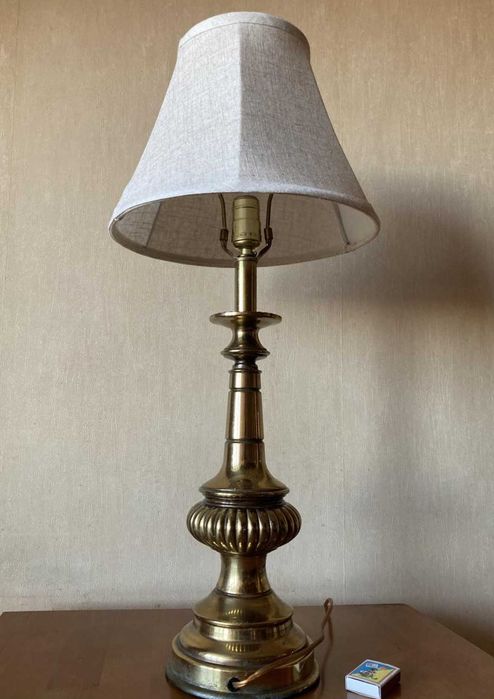 Лампа интерьерная настольная или на пол. h-70 cm. вес 3,66 кг