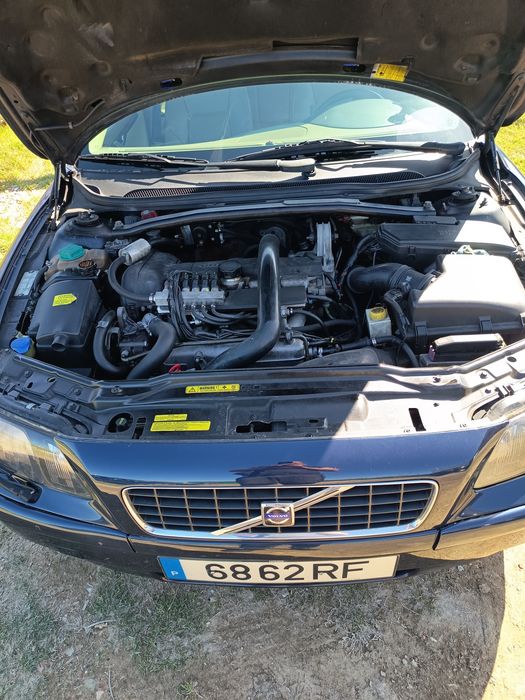 Volvo S60 T5 GPL e gasolina — photo 4