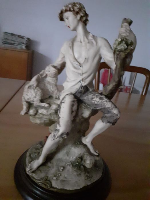 Estátua em marfinite