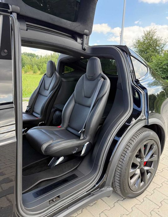 Tesla Model X 2023