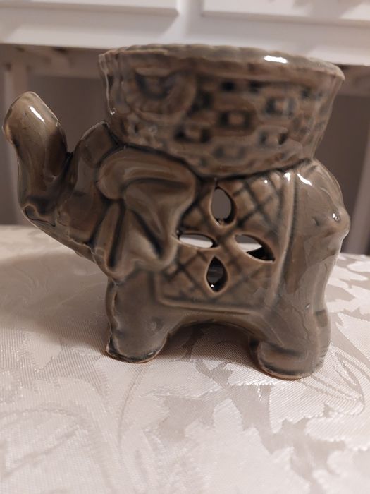 Kominek ceramiczny do olejków eterycznych