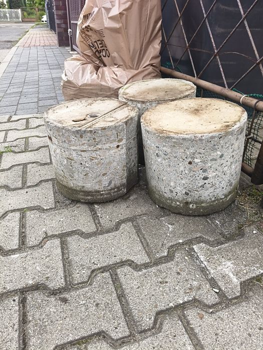 Podstawy betonowe pod kwiaty