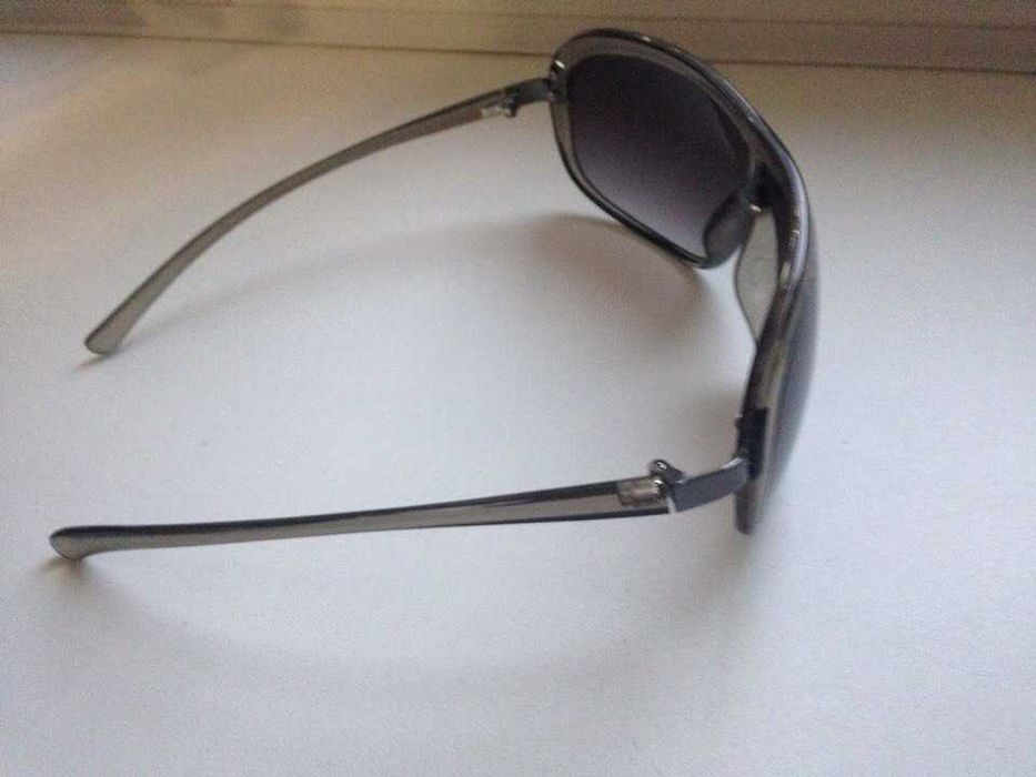 Окуляри сонцезахисні