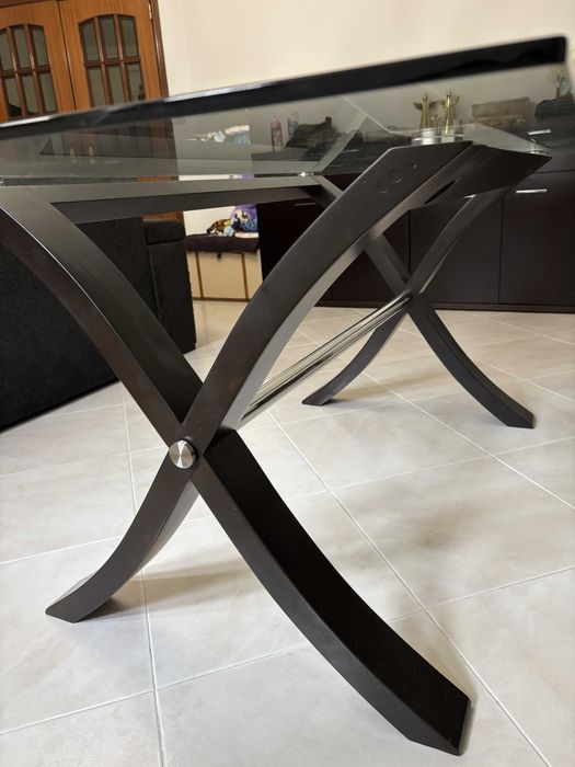 Mesa com tampo de vidro temperado (180cm x 90cm)
