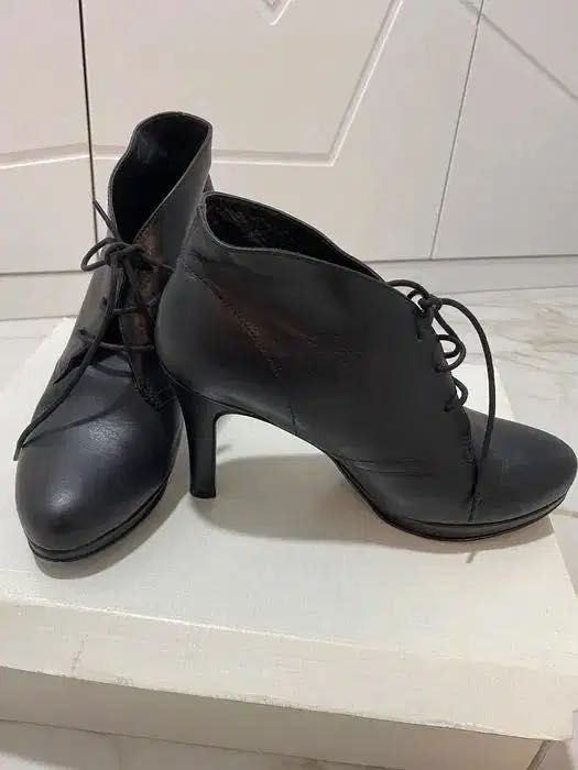 Шкіряні жіночі напів черевики