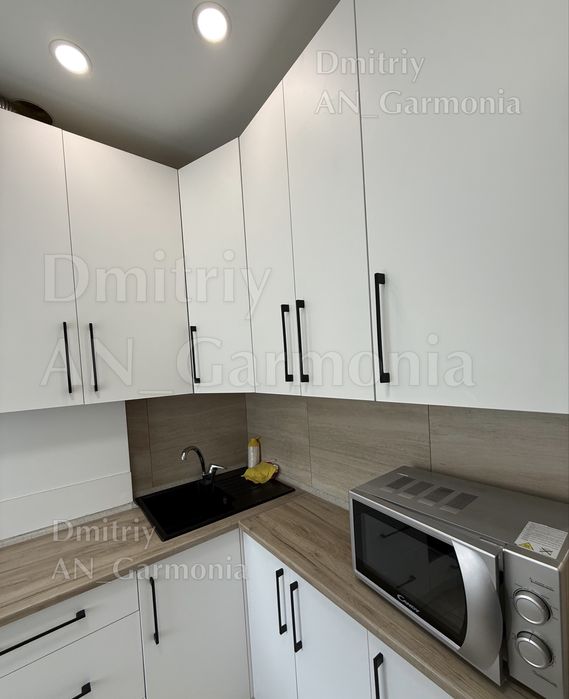 2-К Центр, Свет невыключают