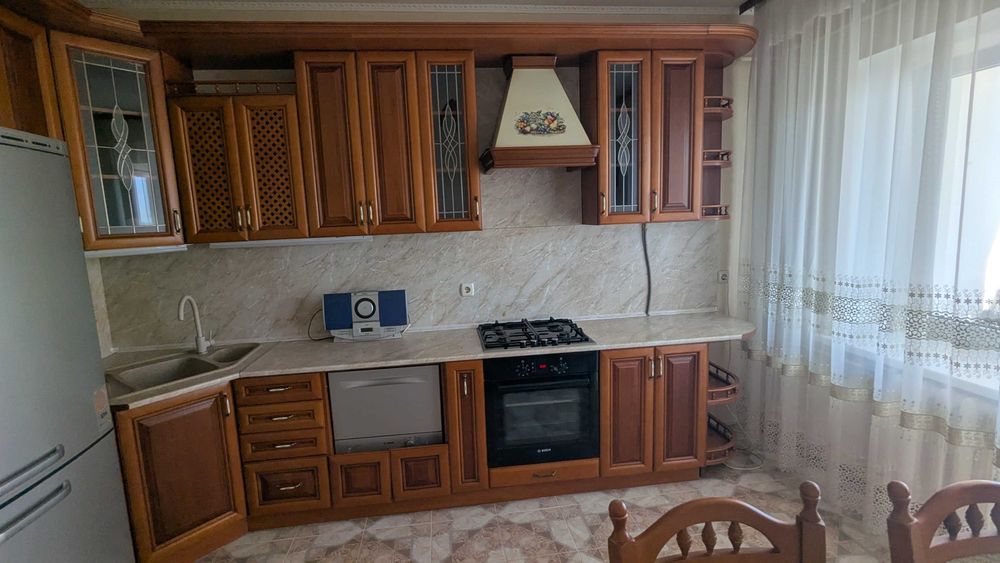 смт.Чабани Машинобудівників вул.2-В/ ПРОДАЖ  1-к  квартири, 49кв.м./ст.метро Теремки-7хв. /єВідновлення, Сертифікат, Житл.ваучер...