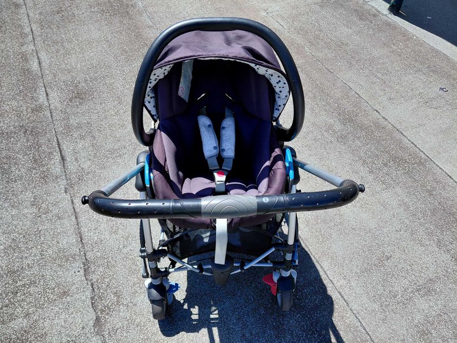 Carrinho com ovo da Bébé Confort,