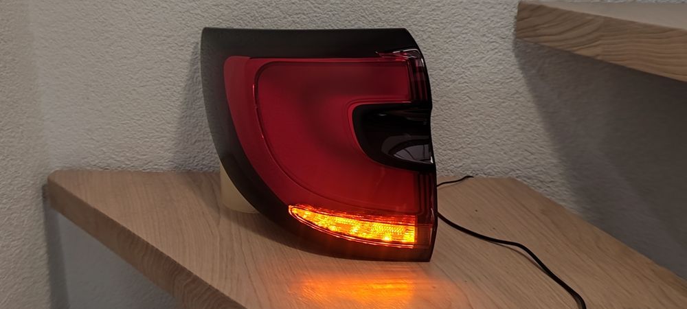 Konwersja przeróbka lamp USA Chrysler Pacifica Grand Voyager
